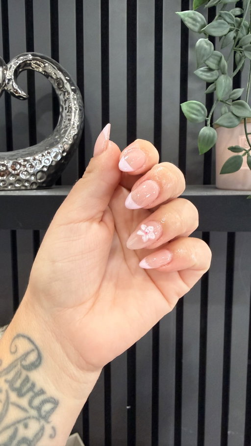 Thank you next @cailisbeauty 

Ready for @arianagrande 🎉