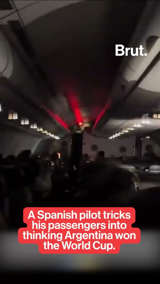 A Spanish pilot pulled a prank on a plane full of Argentine passengers by making them believe their team had won the World Cup final. He began by congratulating the Argentine travelers before revealing that Spain had actually won the match. The announcement prompted groans and shocked reactions throughout the cabin.

#worldcup #spain #argentina