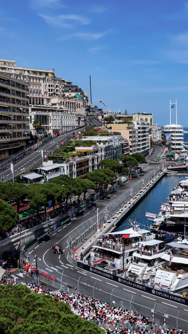 Which envelope would you have picked? 👀📩

One lucky fan made the right choice and enjoyed an unforgettable experience during the qualifying session of the Formula 1 Louis Vuitton Grand Prix de Monaco 2026 🤩

—

Quelle enveloppe auriez-vous choisie ? 👀📩

Une bonne décision et une place en tribune pour vivre les Qualifications du Formula 1 Louis Vuitton Grand Prix de Monaco 2026 🤩

#MonacoGP #F1 #MonacoCircuit