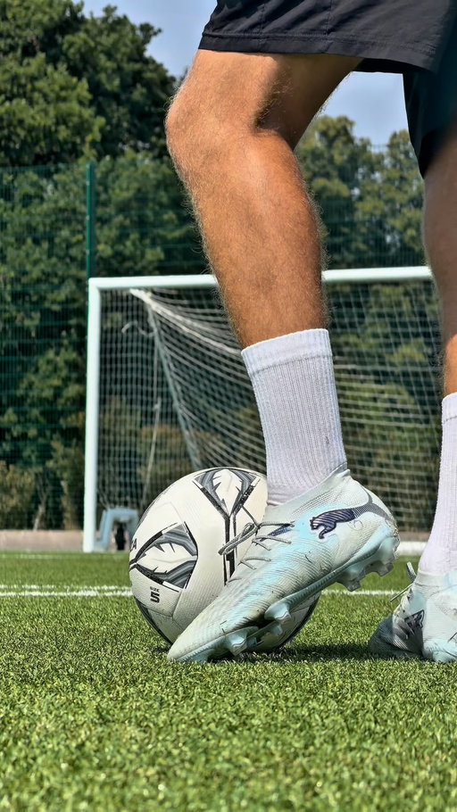 Which is your favourite technique? 👀

Power 💥
Knuckleball 😵‍💫
Curl 💫

#football #soccer #futbol #technique