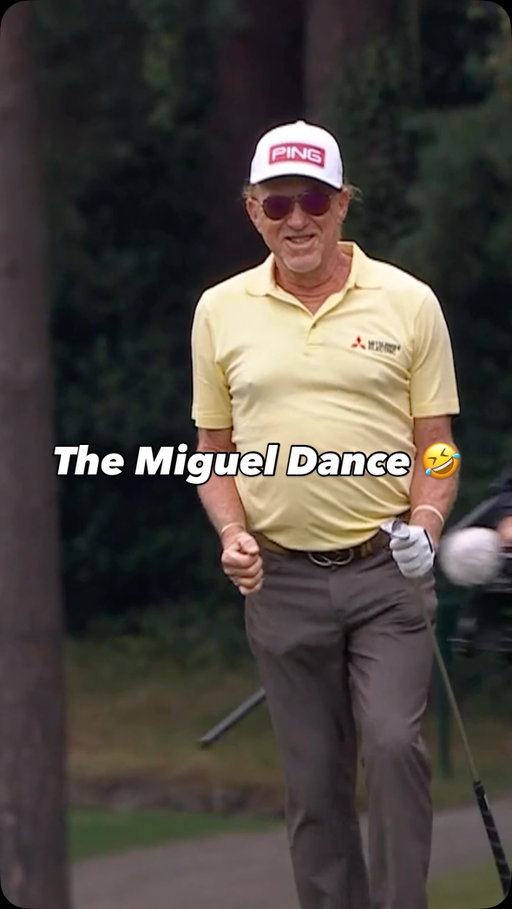 Wait for the dance 🤣

Miguel Ángel Jiménez doing what he does best at Sunningdale last year 👏

#SeniorOpen