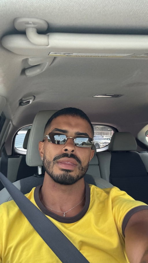 pero Yomo que fresco 😶

#puertorico #latino #hispanic #vibes #carlosecalderon
