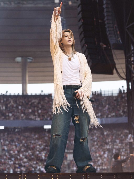 Jimin dressed in Dior for the BTS World Tour Arirang in Paris.