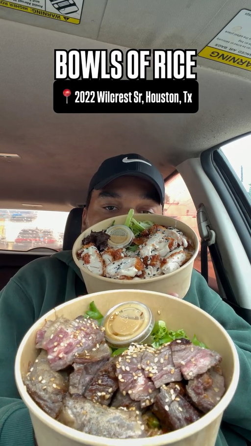 This Asian spot jsut opened 2 location in the Houston area called @eatbowlsofrice 🙌🏽. They originally from Chicago & decided to come to@Houston with locations inside @memorial_food_co & @blodgettfoodhall . They serve up Asian Rice Bowls filled with meat, rice & salad. They got options w/ Crispy or Grilled meats. Different sauces, & protein options for your bowls. They also got Gluten Free options too. Got to try out a few Bowls & side items such as.. 

Garlic Aioli Crispy Chicken Rice Bowl w/ White Rice, House Sesame Salad 

Crispy Orange Chicken Rice Bowl w/ Garlic Butter Fried Rice, House Sesame Salad

Grilled Steak Bowl w/ Garlic Butter Fried Rice, House Sesame Salad 

Crispy Chicken Dumplings
Garlic Aioli Waffle Fries 
Crab Rangoons

Drink: Peach Tea 

📍 2022 Wilcrest Dr, Houston
(Memorial Food Co) 
📍 2616 Blodgett St, Houston
(Blodgett Food Hall) 

Check out @eatbowlsofrice page for more info. Of course they are on the delivery apps as well. 

#houston #houstonfood #houstoneats #asianfood #foodporn