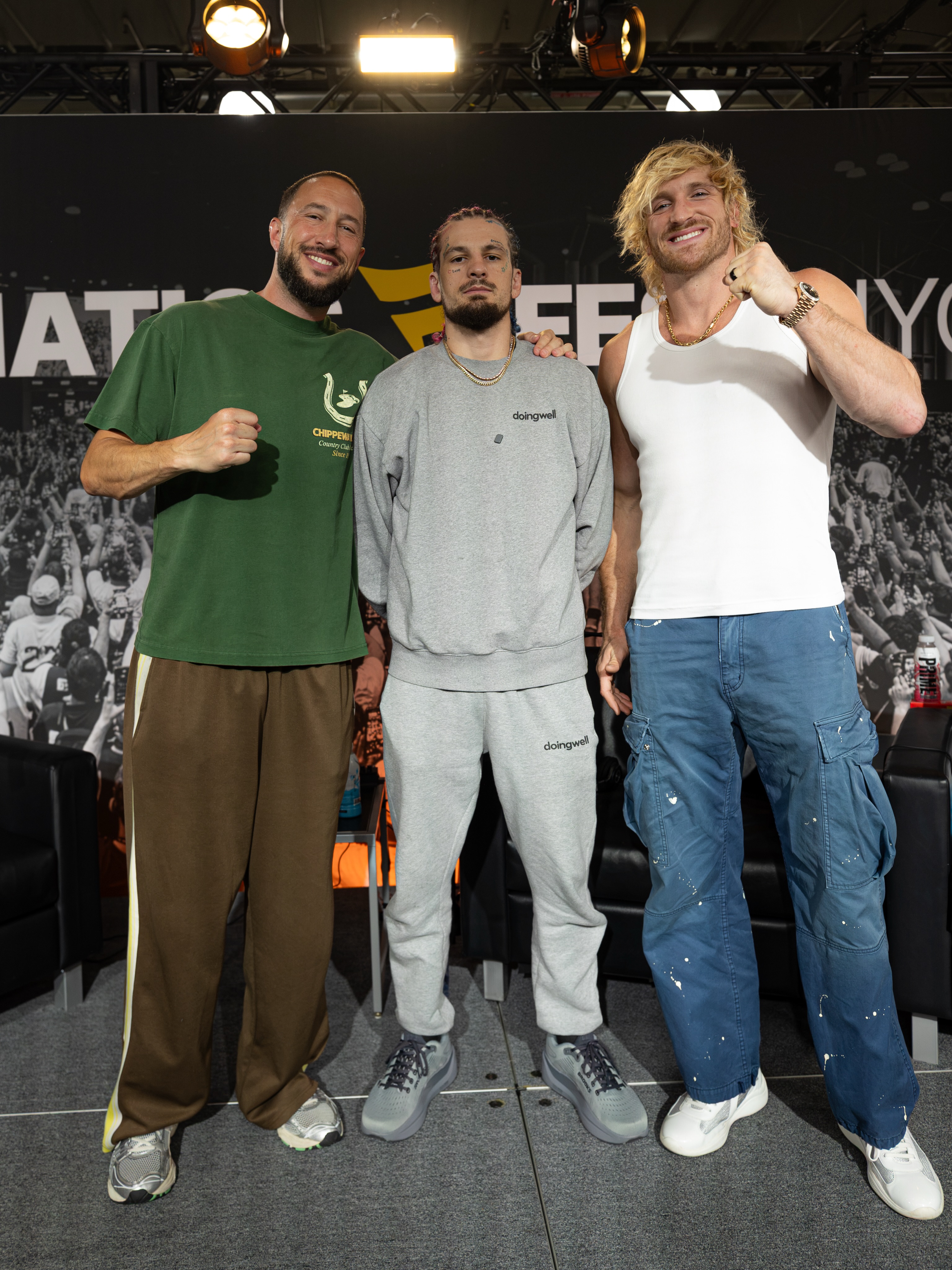 UFC’s Bantamweight Superstar @sugasean joins the boys to discuss Conor McGregor’s BRUTAL leg injury Vs Max Holloway, his ICONIC Salute KO at the White House, Paddy Pimblett Vs Logan Paul, taking the belt back from Petr Yan, losing $101,000 on Argentina 💰, why boxing is BORING, Josh Hokit’s Michelle Obama comments, Tom Brady ASSAULTING Logan Paul 👋 & more..

#ufc #mma