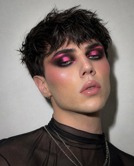 here damn…

do u gaf about makeup details cuz i don’t :/ if you’re interested what i used just ask 🫵🏻
