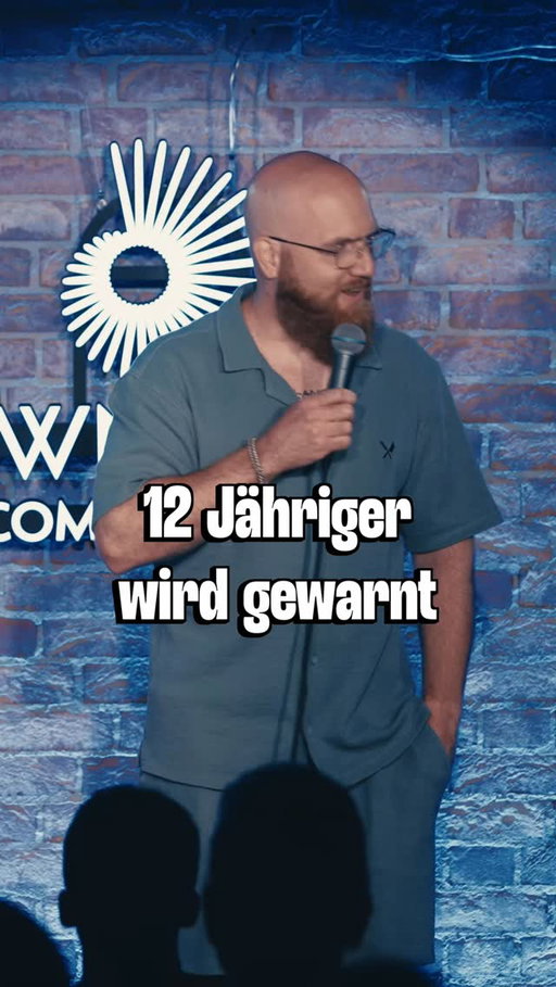 JUGENDSCHUTZ wird bei uns groß geschrieben. Shoutout an die Mama. Anton, guter Mann… #comedy #standup #jugendschutz #comedyreels