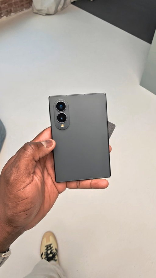 New Samsung Galaxy Z Fold 8 comes with a new form factor that feels more like a mini tablet and a phone to the same time. 

5.5 inch cover display
7.6 internal display
Snapdragon 8 Elite Gen 5 Galaxy
It absolutely Awesome!!!! 

Would you pick it up this form factor 

#galaxyzfold8 #galaxyzfold8ultra #galaxyunpacked