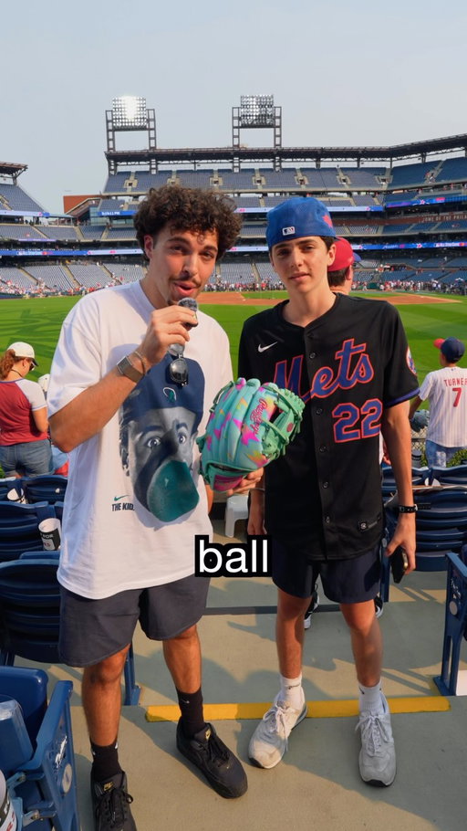 Catch a Ball, Win the Glove 😳

#baseball #mlb #perfectgame #d1baseball