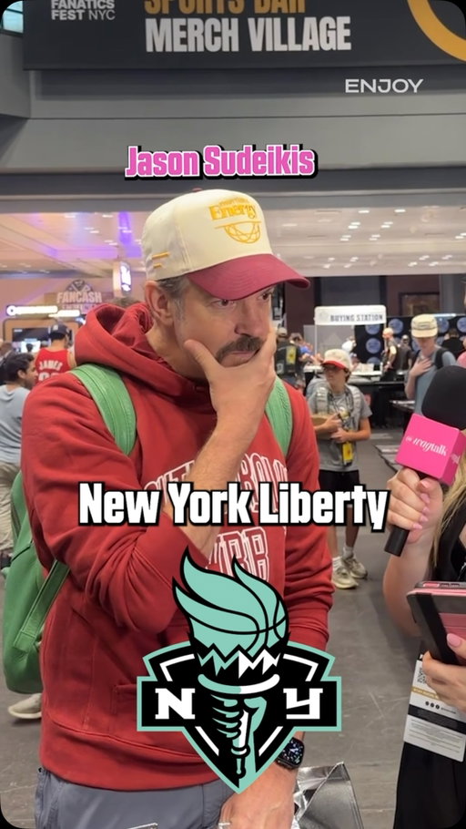 WNBATalk with Jason Sudeikis 🗽 @enjoyhergame @iso.maddy 

#wnba #nyliberty #jasonsudeikis #tedlasso