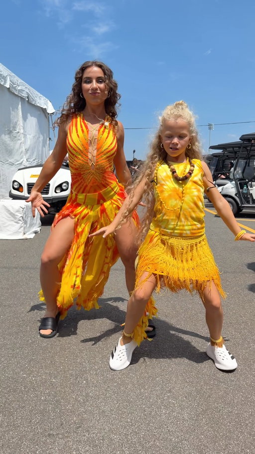 From social media to dancing with shakira at the Fifa World Cup Halftime Show ❤️‍🔥w/ the superstar @esenya_miss thank you @shakhq for everything!