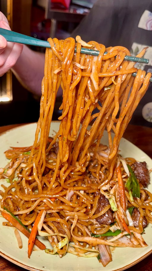 BEST HANDMADE DUMPLINGS & NOODLES 🥟 They were named Best Chinese Restaurant in 2025 by the Dallas Observer and you can tell why because everything is made fresh right in their open kitchen! 

@miyachinesedallas is a must try when you’re in the city because they have the JUICIEST crab soup dumplings and all of your Chinese food favorites 🍜

📍 Miya Chinese | 9540 Garland Rd Ste 383, Dallas, TX 75218

#chinesefood #dumplings #dallasfood #dallasrestaurants #dallaseats