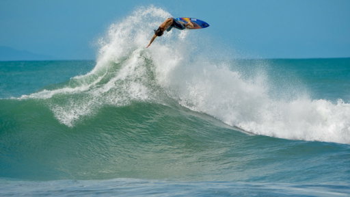 Land of the oils and dreams!! Mahalo again and ALWAYS @keito_matsuoka @burgerinparadise @riordanpringle @ripcurl #TheSearch