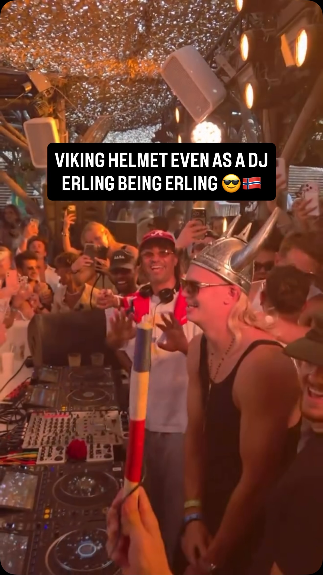 Just Erling Haaland things. 😂🚣🏼

@hdoublel 🎥