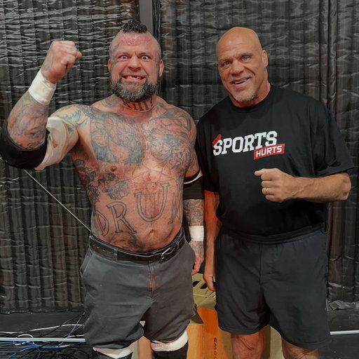 Coach KURT ANGLE and assistant coach SHLAK.
Training/torturing the minions on @sportshurts 
#shlak #kurtangle #sportshurts #gunsdontkillpeopleshlakkillspeople