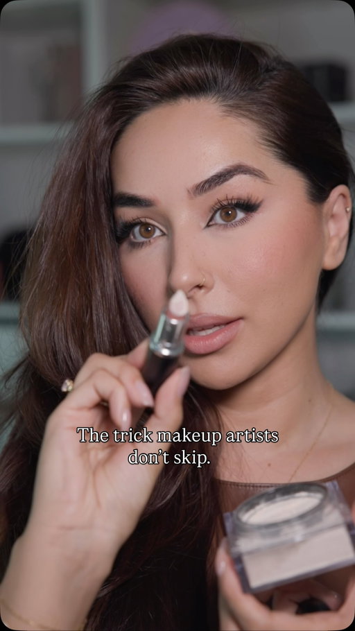 If your lipstick disappears after one coffee, this makeup artist trick is about to change everything. 💄 Save this for your next glam #makeup #lipstick #makeupaddict #lips  @hudabeauty easy bake @maccosmeticscanada @maccosmetics lipstick