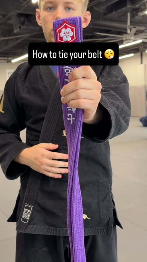 How to tie your belt 📈
.
.
.
#jiujitsu #bjj #foryoupage