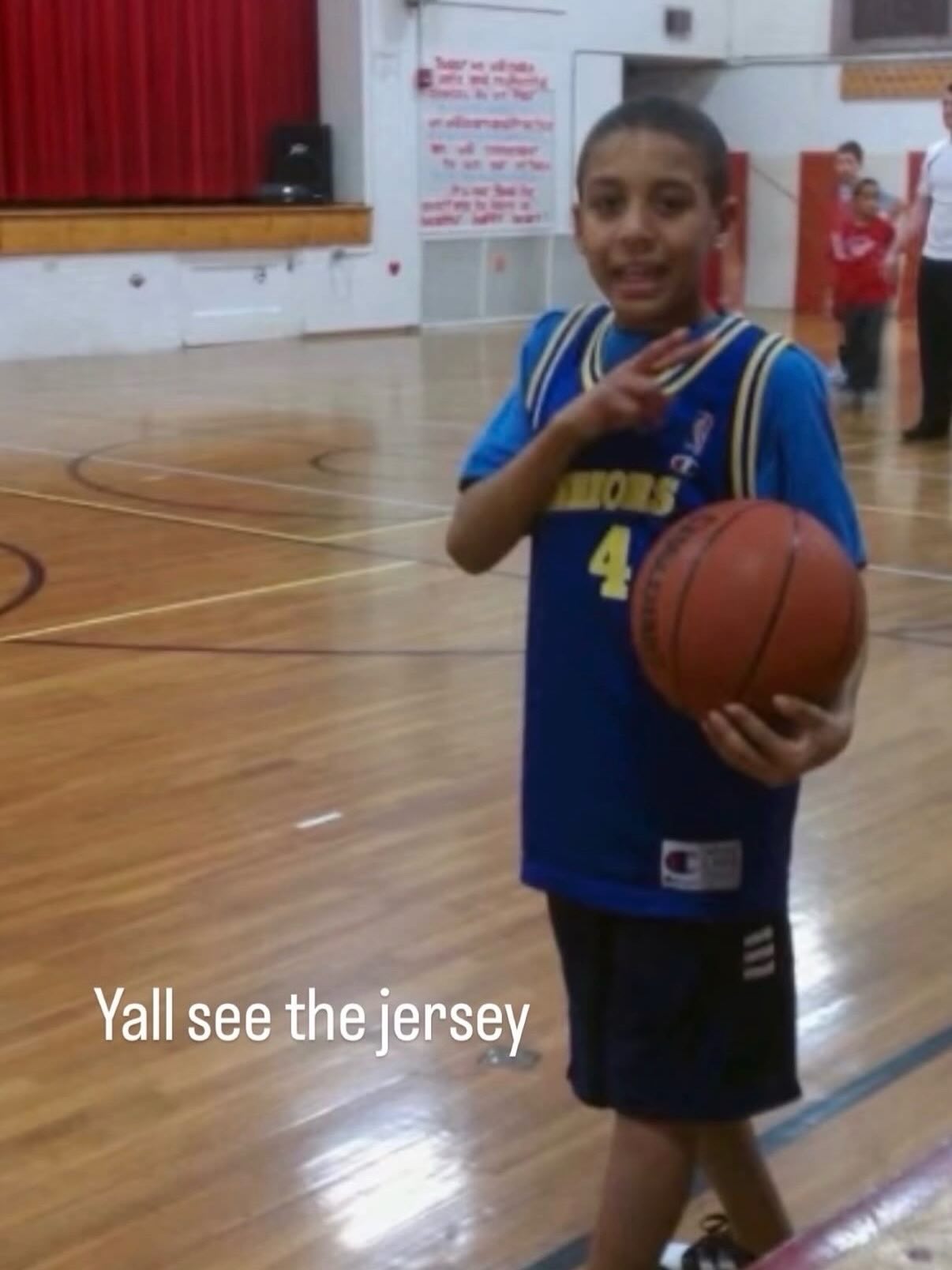 The NBA Summer League MVP dipping into his archives... If only little @yaxellendeborg knew 🥹