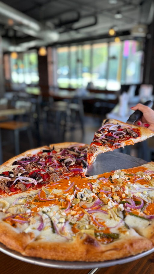 You’re going to want a pizza after this 🍕🤤

The hardest decision? New York-style or Chicago deep dish. Lucky for you, you don’t actually have to choose at @johnnymospizzeria 

Pro tip: If you find yourself ordering pizza often, check out the Johnny Mo’s Membership Club. For $99/year, you’ll get a free medium cheese or pepperoni pizza every month, 20% off one order every week, plus the flexibility to upgrade your pizza or add toppings. Members save over $230 a year!

Which team are you: 🍕New York or 🍕Chicago?

#seattlefood #seattlepizza #seattlerestaurant #newyorkpizza #chicagodeepdish