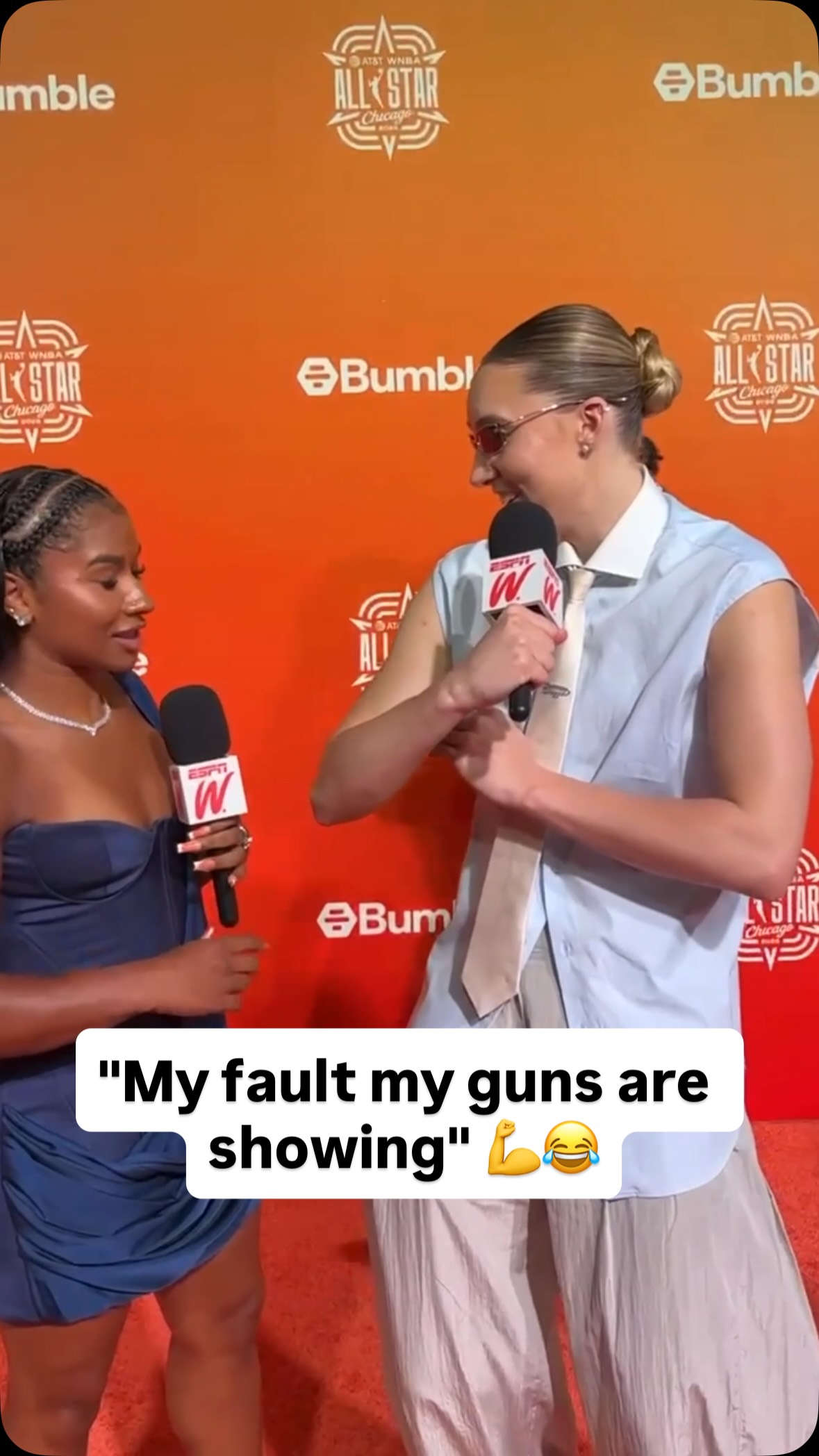 Jordan Chiles couldn’t help but admire Paige Bueckers’ arms on the Orange Carpet 🙌