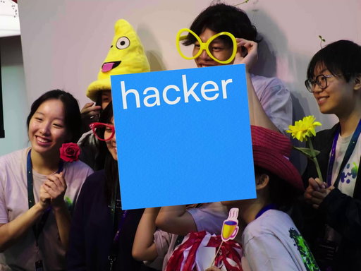 Hack the North hacker applications close in just 4 DAYS! 🤯

This is your sign to apply! 

Apply by Monday, July 27 at 11:59 PM EDT! 💙

#hackthenorth #hackathon #apply #tech