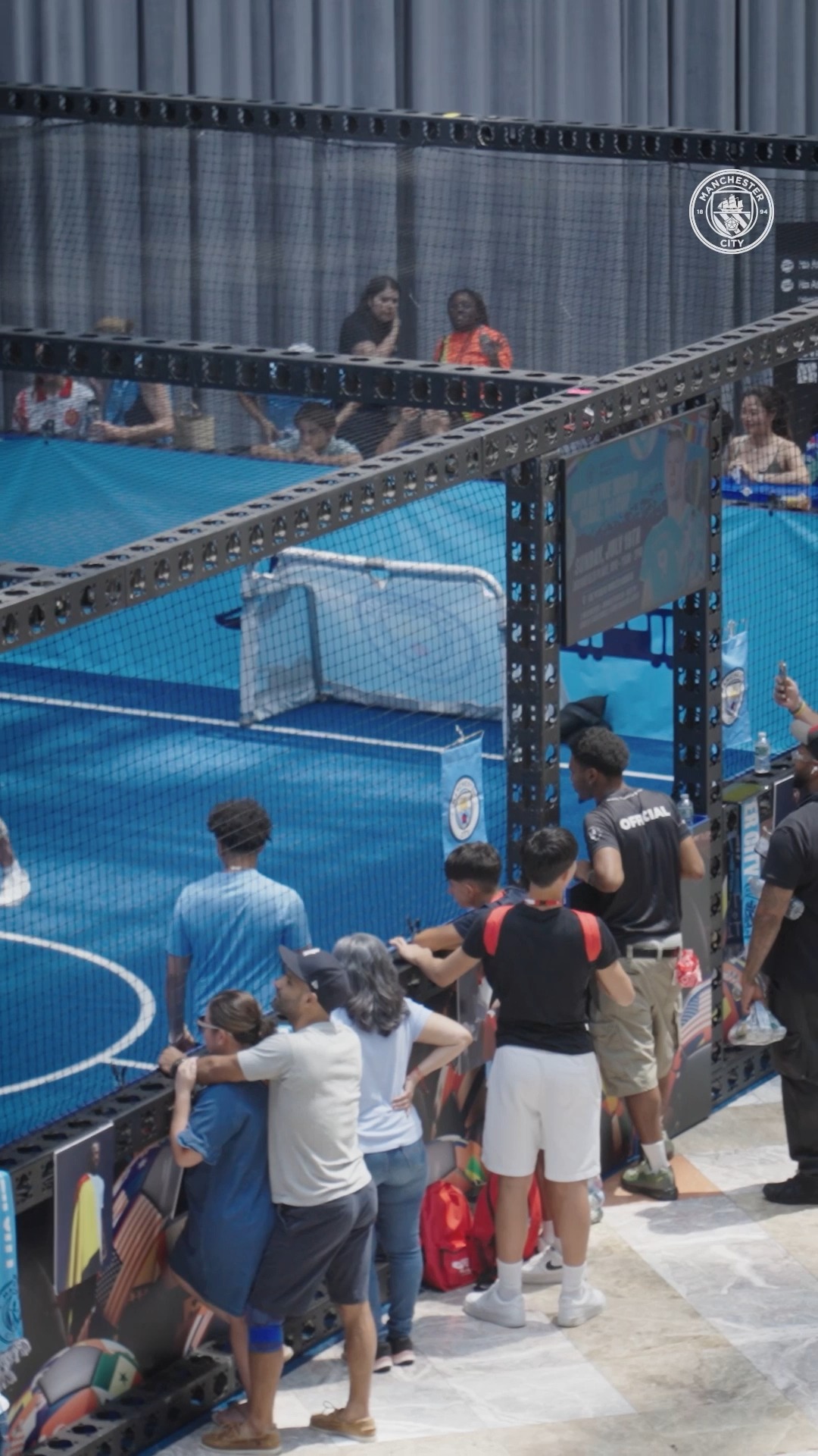When a signed Erling Haaland jersey is on the line, things get competitive 🫡
 
We kicked off World Cup Final morning at Brookfield Place in New York City with a 1v1 Cup, and the City showed up 🩵