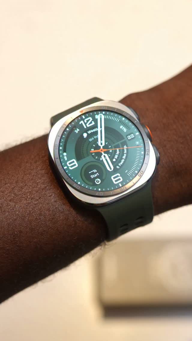 Samsung Galaxy Watch Ultra 2 Unboxing! 

#Unboxing #samsung #galaxywatchultra2 #smartwatch
