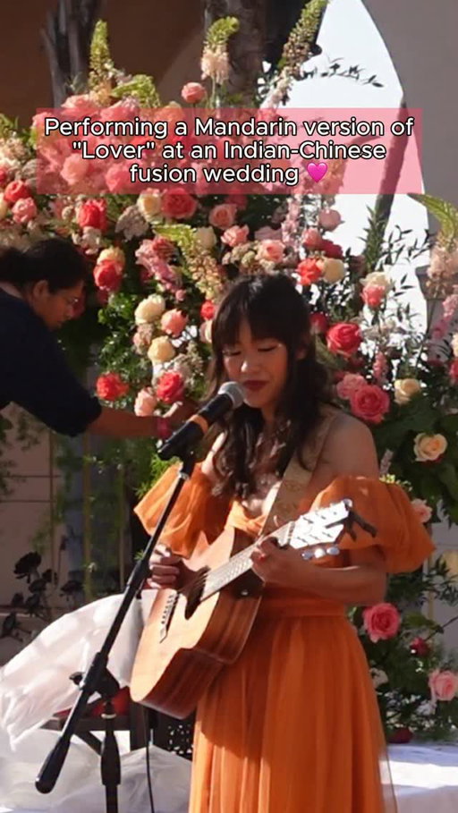 Such an honor getting to perform this piece for @bhavika9 and @li.zhelin.8839 ‘s beautiful multicultural wedding 🥰 Mandarin lyrics written by the incredible @ashleyfang_ 🩷

#wedding #lover #taylorswift #mandarin #singing
