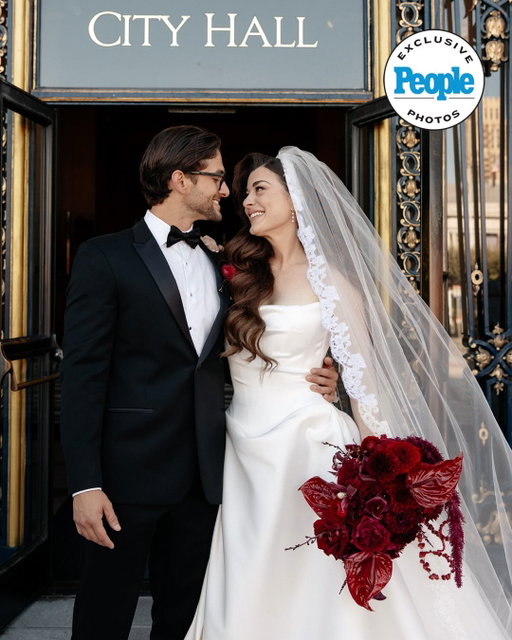 Danielle Walter is married! ♥️

The Bay Area-based content creator wed Lucas Alcantara on Tuesday, July 21, in San Francisco. The couple kept things intimate, surrounding themselves with 50 guests, in a celebration that Walter can only describe as “surreal.” Read more at our link in bio.| 📷: @paigemckenzi