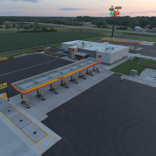 We’ve been excited to share this one! ❤️

Our newest Love’s location is officially open in Rock Falls, IL, at I-88 and State Route 40, with Love’s Fresh Food items, a dog park and more.

Godfather’s Pizza and Naf Naf Grill are scheduled to open July 27.

#LovesTravelStops #RockFallsIL #Illinois