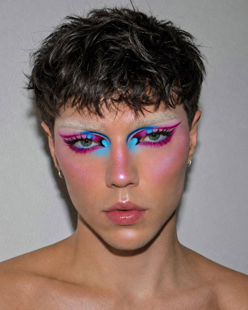 i’ve decided after this look that i hate color. and faux bleach brows. and anything fun. and omg my highlighter looks like doodoo

i forgot what i used :/ (just ask)