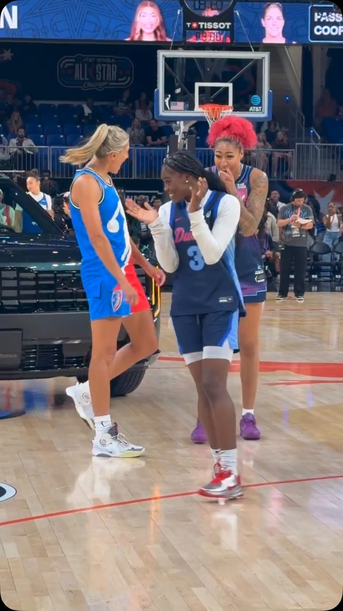 Team Washington starting off strong 💪 

Elena Delle Donne and Shakira Austin finish the round off with 35!

2026 Kia Shooting Stars | #KiaShootingStars