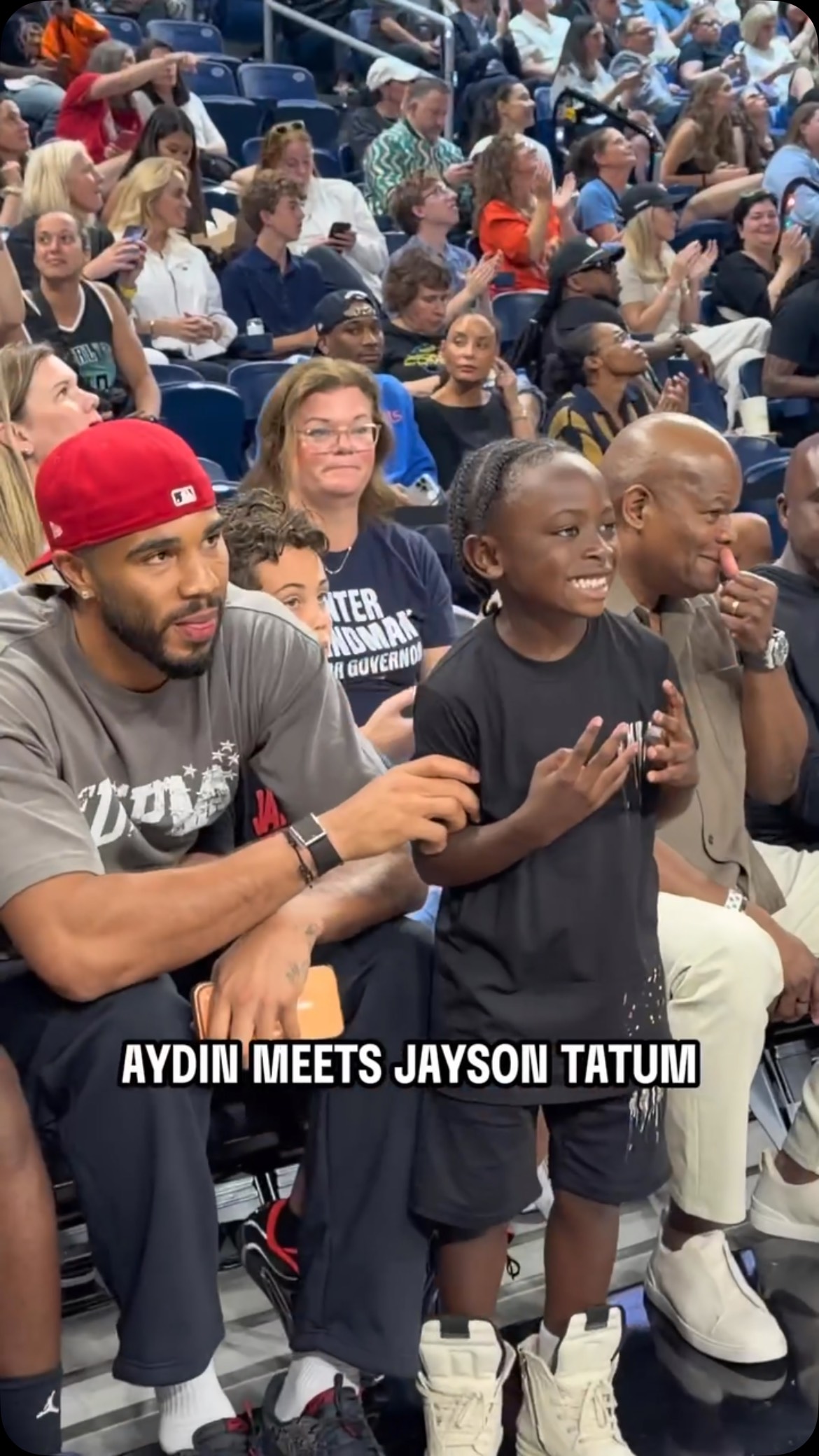 Aydin with the courtside connection 📸

@flaujae little brother links up with @jaytatum0 for a quick photo!

@statefarm | #StateFarm3PT