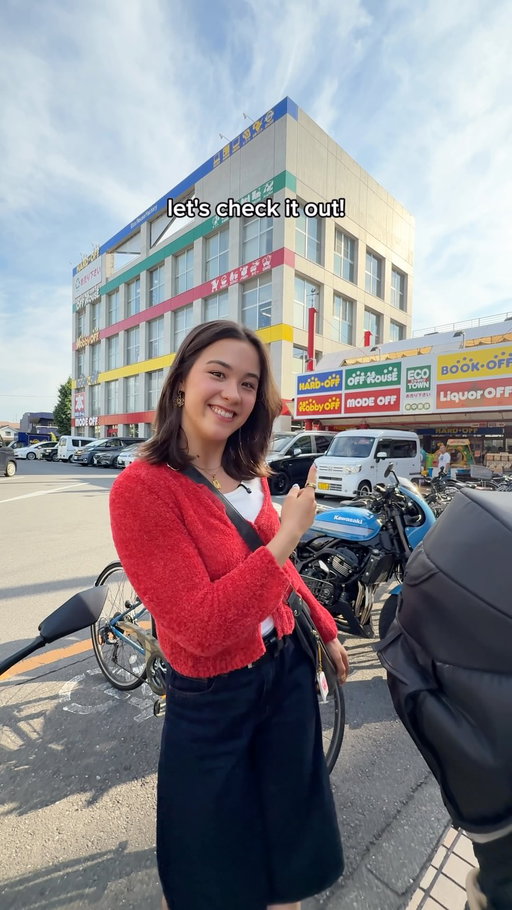 What’s inside Japan’s LARGEST second-hand store?! 

Well, keep watching to find out :) 
This is Eco Town Hachioji, a place you’ll probably want to spend the entire day at. 

#japan #tokyo #japantrip #japantravel #explorejapan