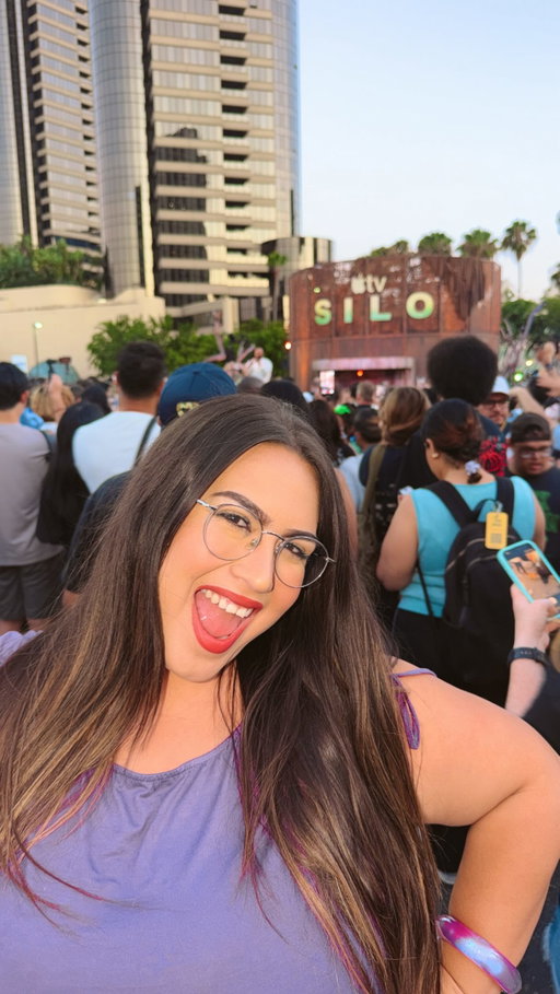 Casually stumbled upon a @common concert at the @appletv activation for SILO at SDCC! 🌀

Shoutout the girl dressed as Lorax who busted some MOVES!!! You made my day. 🥹

Season 3 of SILO is out NOW so make sure you check it out on Apple TV!

#sdcc2026 #sandiegocomiccon #appletv #SILO