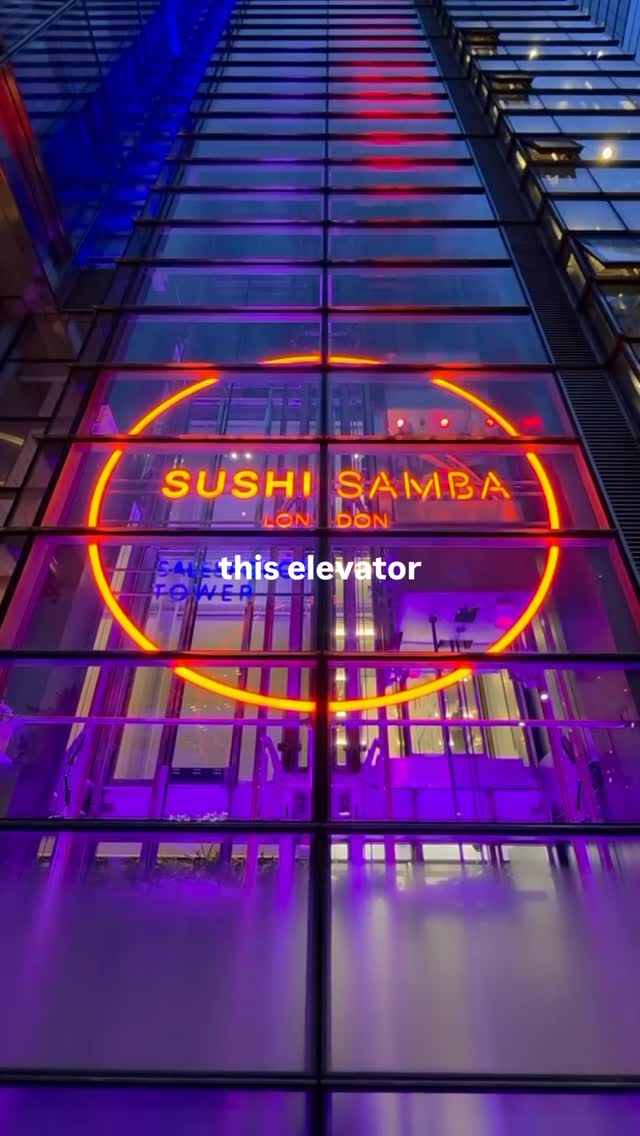 A different view of London 👀 
Filmed on Samsung Galaxy Z Fold 8 
#london #duckandwaffle #dualrecording