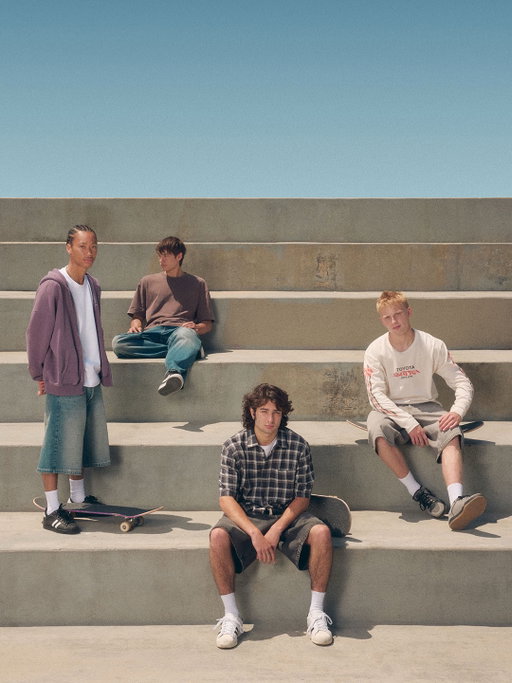 Hollister Men’s Fall ’26 Denim Campaign. Latest concept, photo art direction, and social art direction work. 🏂

@sunnysuljic @lil.dre._ @roman.hager @jirodreamsofskating @hollister @joshaikin @zandertaketomo