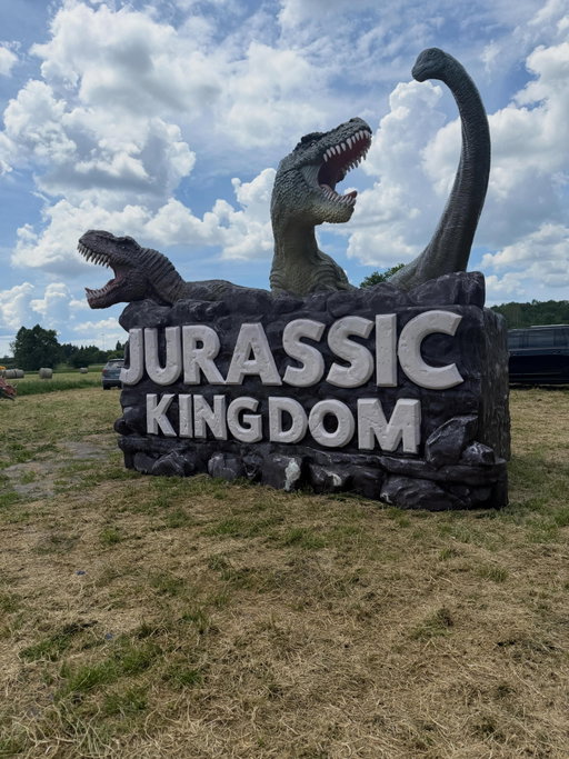 Thank you so much to @jurassickingdom_2026 for inviting us a few weeks ago! We had an amazing time!! @natapr_