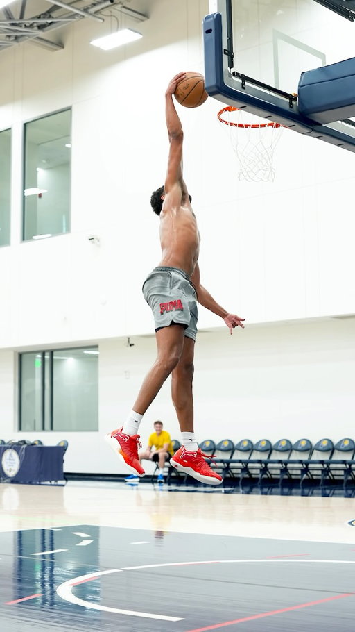 Extra bounce from @tyresehaliburton 🔥