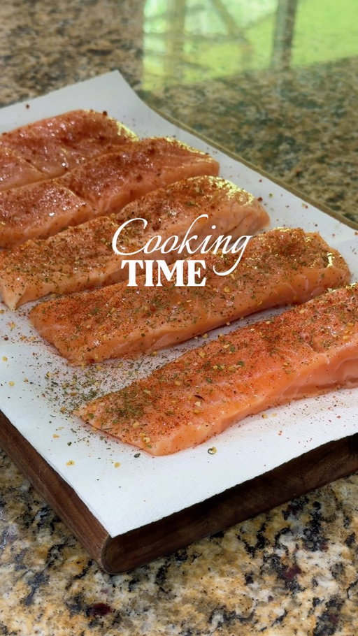 As much as I love trying new recipes, I’m also a creature of habit. 😂 This salmon is in our dinner rotation almost every week because it literally never misses.

Season. Air fryer. 425° for 14 minutes. That’s it. Crispy on the outside, flaky in the middle, and just melts in your mouth.

I try to keep our meals balanced, so I usually pair a protein with a green veggie and a complex carb, but the sides change depending on what we’re in the mood for.

If you want to see exactly how I season it, let me know. It’s honestly one of the easiest things I make.

Are you cooking tonight or eating out? 👀