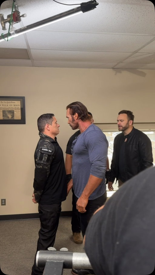 How I say hello to people that use pronouns … 
 
Squeeze the meat 🍆

@damiantanenbaum and @mikeohearn new movie 🎥