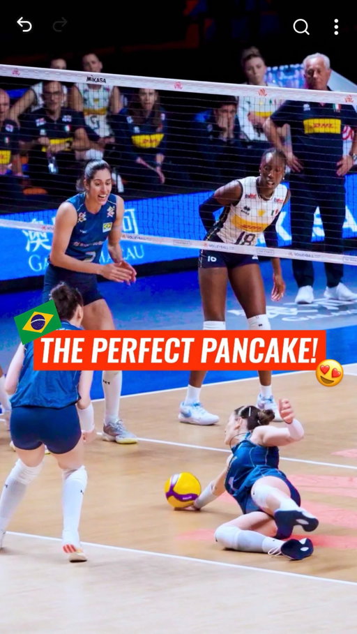 #VNL2026 A GAME-CHANGING DIG FOR BRAZIL! 🇧🇷😍

With Brazil up 12-11 in the tie-break, Rosamaria pulled off this SPECTACULAR pancake to set up Ana Cristina’s kill for a crucial break! 👏

WHAT. A. PLAY! 🥵

📺 Watch the final LIVE on VBTV this Sunday at 11:30AM UTC - LINK IN BIO

#BePartOfTheGame #Volleyball #VNLFinals