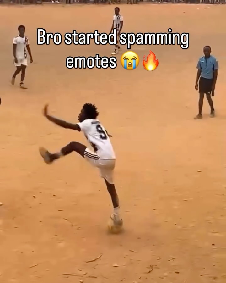 Get bro to the 2030 World Cup 😂😳 (Via @carlos81car)