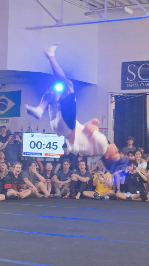 bro just keeps going 🤯 
@tikiwu02 is our SWING KING 👑 

#tricking #cork #backflip #loopkicks #tumbling