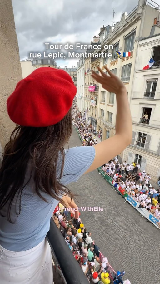 Tour de France à Montmartre, un rêve ! 🚴‍♂️🇫🇷 BRAVO to all the world’s greatest cyclists! 👏 

L’ambiance était folle 🔥✨ The energy on that street was INSANE. Everyone cheering, the cobblestones & riders flying by right in front of us! 🚴‍♀️ 

merci @velux for making this experience possible✨

Have you watched the Tour de France?? ☺️🇫🇷

#TourDeFrance #TDF2026 #RueLepic #Montmartre #ParisFrance FrenchCulture TDF VisitParis