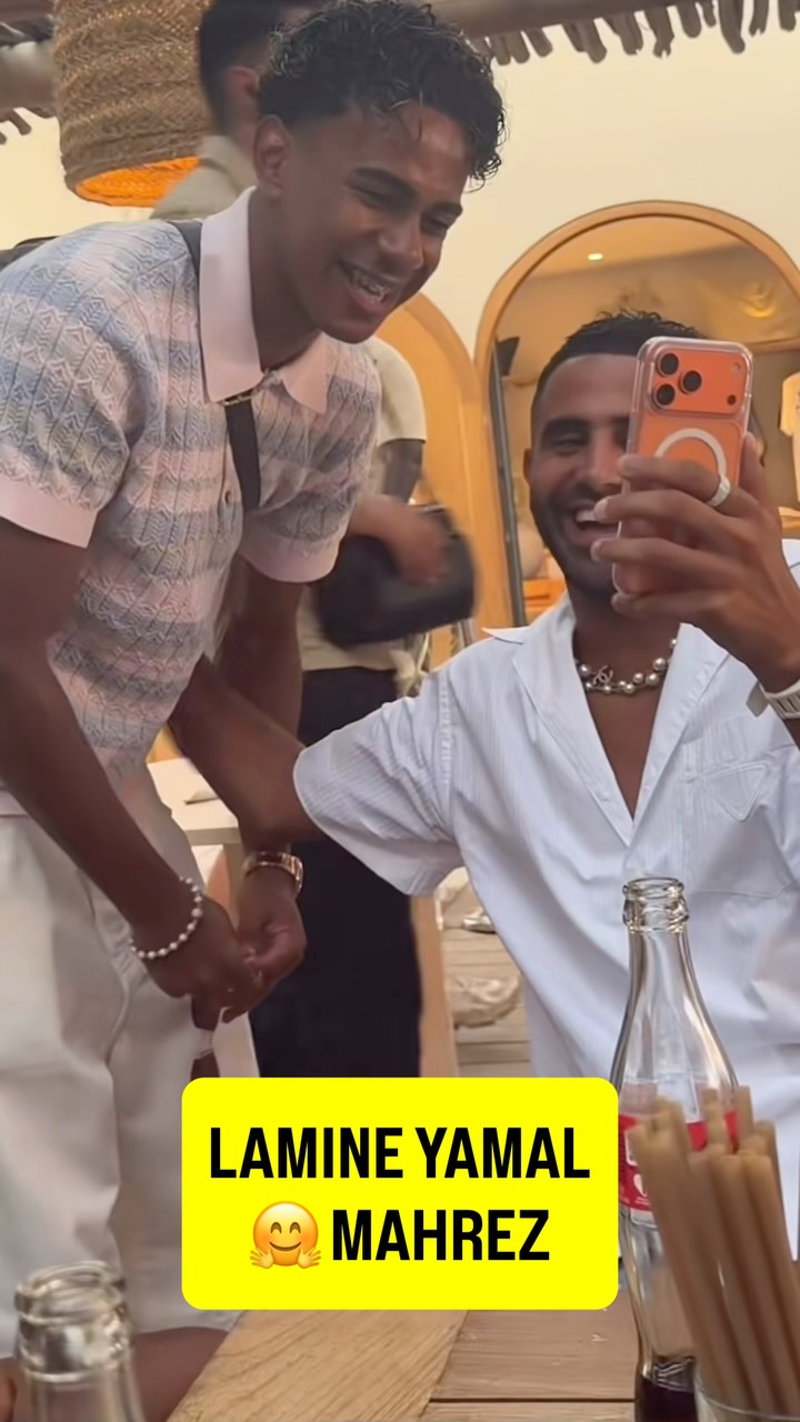 A link-up between two magicians 😮‍💨🪄

Back in 2018, Lamine Yamal was already liking posts from Riyad Mahrez. Now, while on holiday, he got to meet him 🤩

🎥 @youyough26