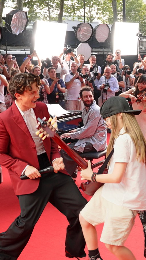 How AMAZING was it to surprise @tomholland2013 and @zendaya during the fan event of “Spider-Man: Brand New Day” in Paris! 
The reactions say a lot about the power of this moment. Thank you to everyone involved in making this happen (credits below) !
Go see #SpiderManBrandNewDay - in theaters on July 29 ! 
@sonypicturesfr 

With Elsa @les_shootings_de_choupi 
Lead singers: @josh.thevoicekids @edenvalor
Guitar: @axelthomas369 and @guitarolly8
Strings:@sakura.violin and @lenamarie.stoger
Drums: @martinpennec and @jason_le_percu
Piano: @itsjuliencohen

“Titanium” by David Guetta and Sia (published by Universal Music Publishing, Sony Music Publishing and BMG). Used by permission. All rights reserved.

Thank you to @bastien_herbin for providing us with a piano for the day.

Live Sound and Recording: @jbnirascou from @dunes_audio Eliott Allwright
@emmabrthe
Mix Engineers: @t_jnvc @romaindrouet_music
Video Editing: @mathis_rgt_ @manondess_ @itsjuliencohen
Color grading: @olivierludot @manondess_
Technical Production: @microfilmparis
Musical Arrangement:@amourroma @romain_allender @itsjuliencohen
Musical Direction: @amourroma @itsjuliencohen
Head of production: @diegofraise 
Production Team: @dellarovereclaudia Amandine Dalby Benoist
Creative Team: @manondess_ @diegofraise @amourroma @itsjuliencohen
Directors of Photography: @manondess @diegofraise @alamanoproduction
Assistant DoPs: @felix.zip @alfonsothehuman 
Management Team: @jeremzeitoun @renaudskalli 
Directed & Produced by @itsjuliencohen
