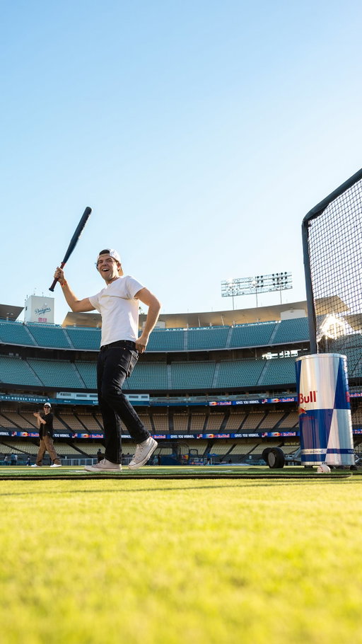 keys acquired, dream day: unlocked 🤯 @jtcasey 

🤝: @dodgers