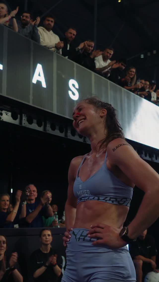 One of the defining moments from the World Championships.

A year after becoming World Champion, Linda Meier crossed the finish line to an unforgettable reception.

The respect waiting there said everything.