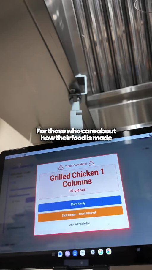 Do you also judge a food spot by how carefully they prepare your order? 

Soft kitchen sounds, precise hands, and every piece inspected before it hits your bowl. Turn your sound on and enjoy the calm prep.

Craving a bowl made with care? Tap the link in bio to order! 🥢 #bowlsofrice #careforfood #volumeup🔊 #preparefood